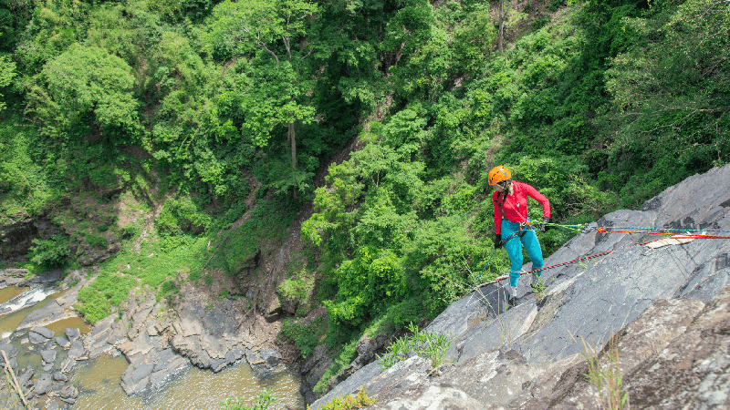 Explore Phi Lieng 2 days 1 night (5)